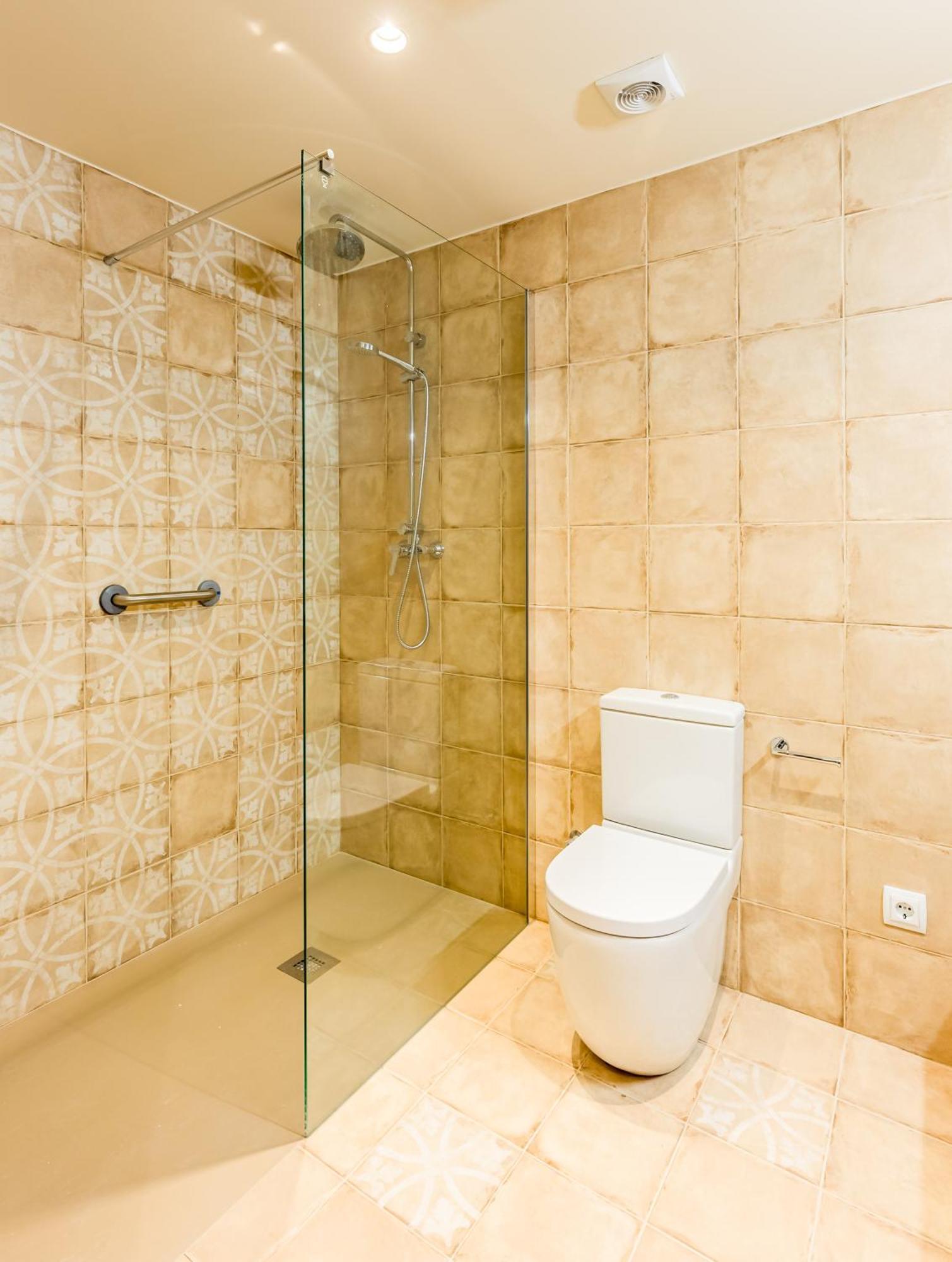 Can Cintet 3 Apartamento Con Terraza En Besalú Exteriör bild