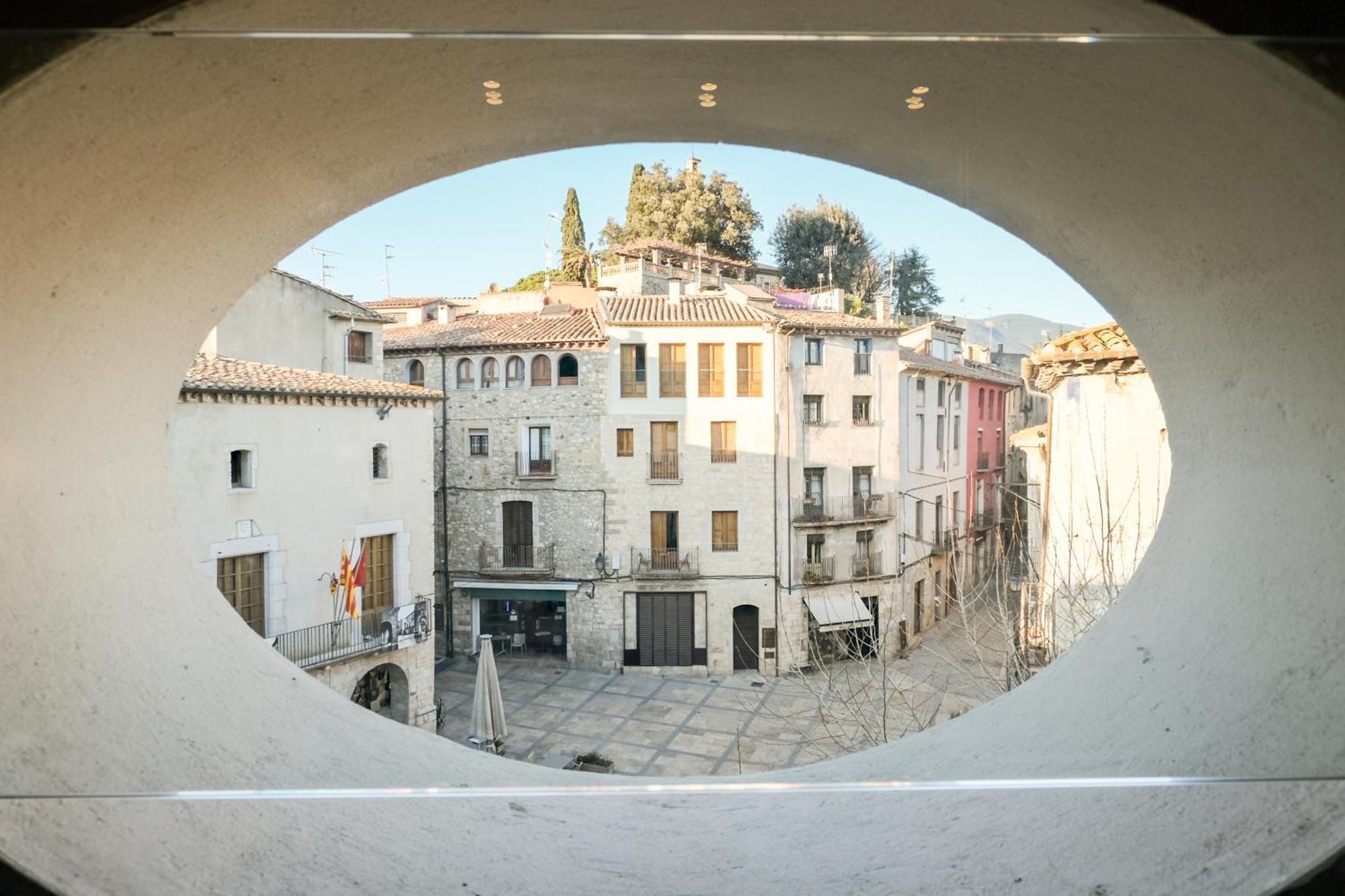Can Cintet 3 Apartamento Con Terraza En Besalú Exteriör bild