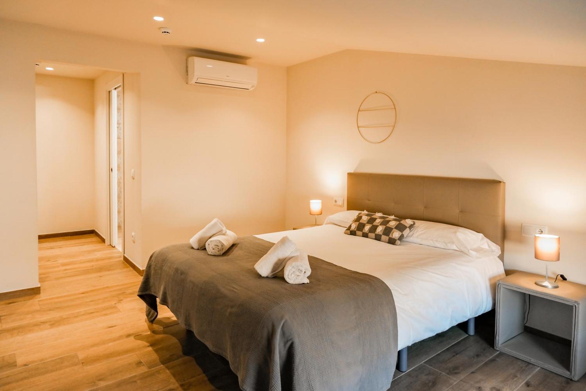 Can Cintet 3 Apartamento Con Terraza En Besalú Exteriör bild