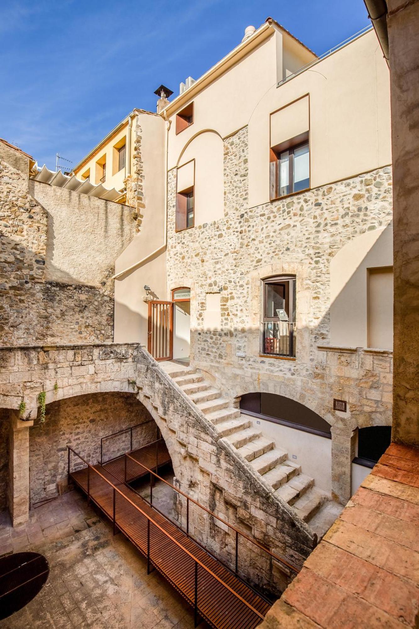 Can Cintet 3 Apartamento Con Terraza En Besalú Exteriör bild