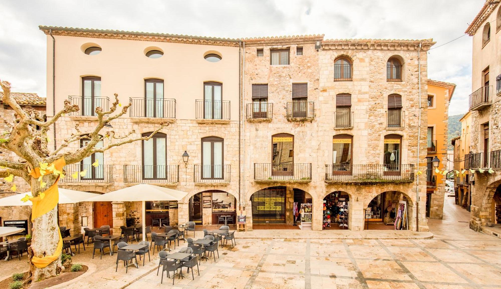 Can Cintet 3 Apartamento Con Terraza En Besalú Exteriör bild